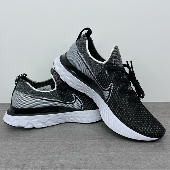 Nike React Infinity Run Flyknit Running Shoes - Picture 6 of 12